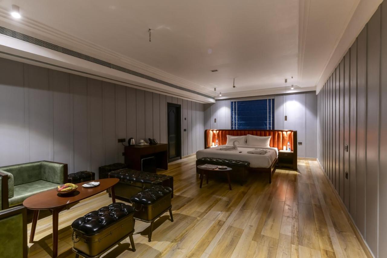 The Downton Hotel Rāipur Dış mekan fotoğraf