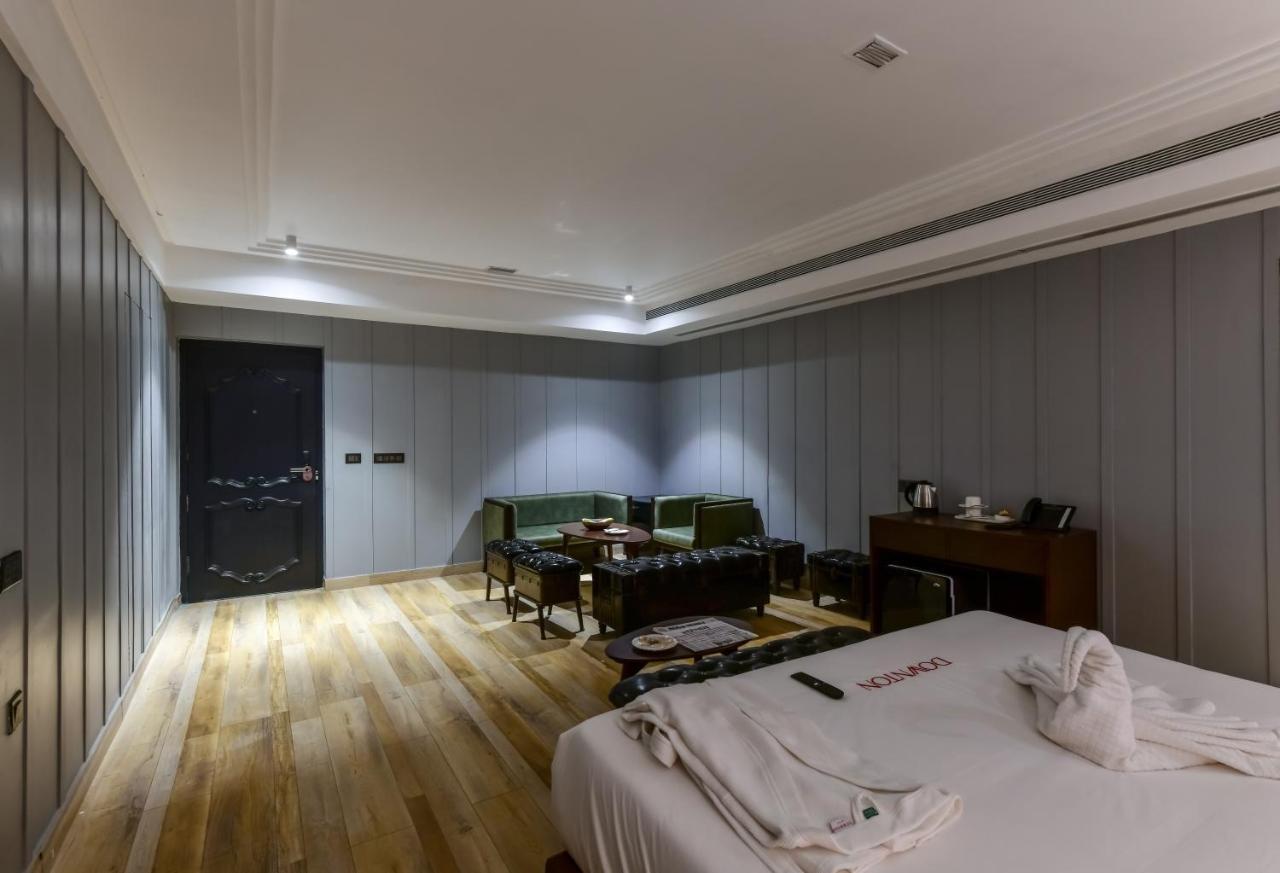 The Downton Hotel Rāipur Dış mekan fotoğraf